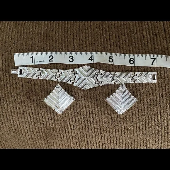 Vintage Sarah Coventry silver bracelet & earrings - Picture 2 of 9